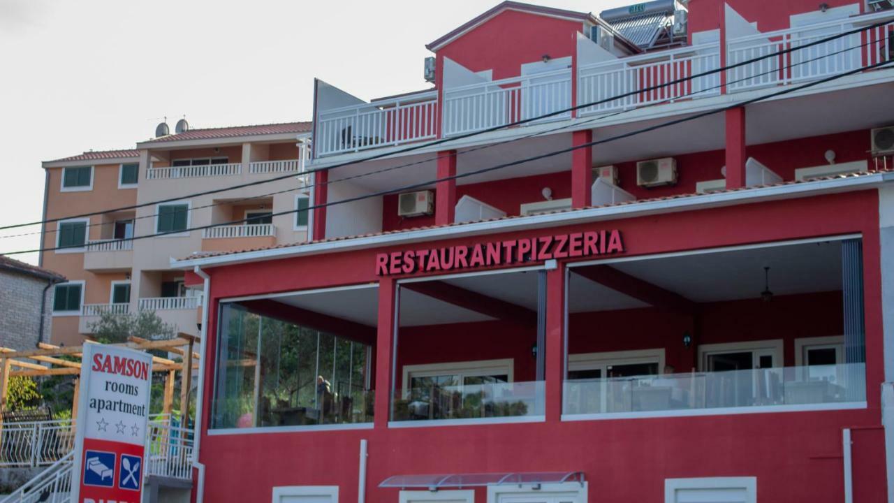 Samson Rooms Marina Exterior photo